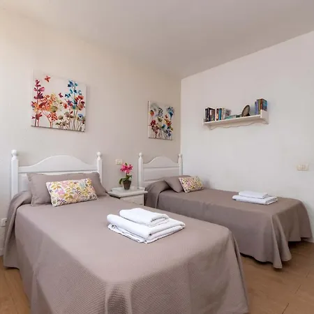 Simone Villa Arona (Tenerife)